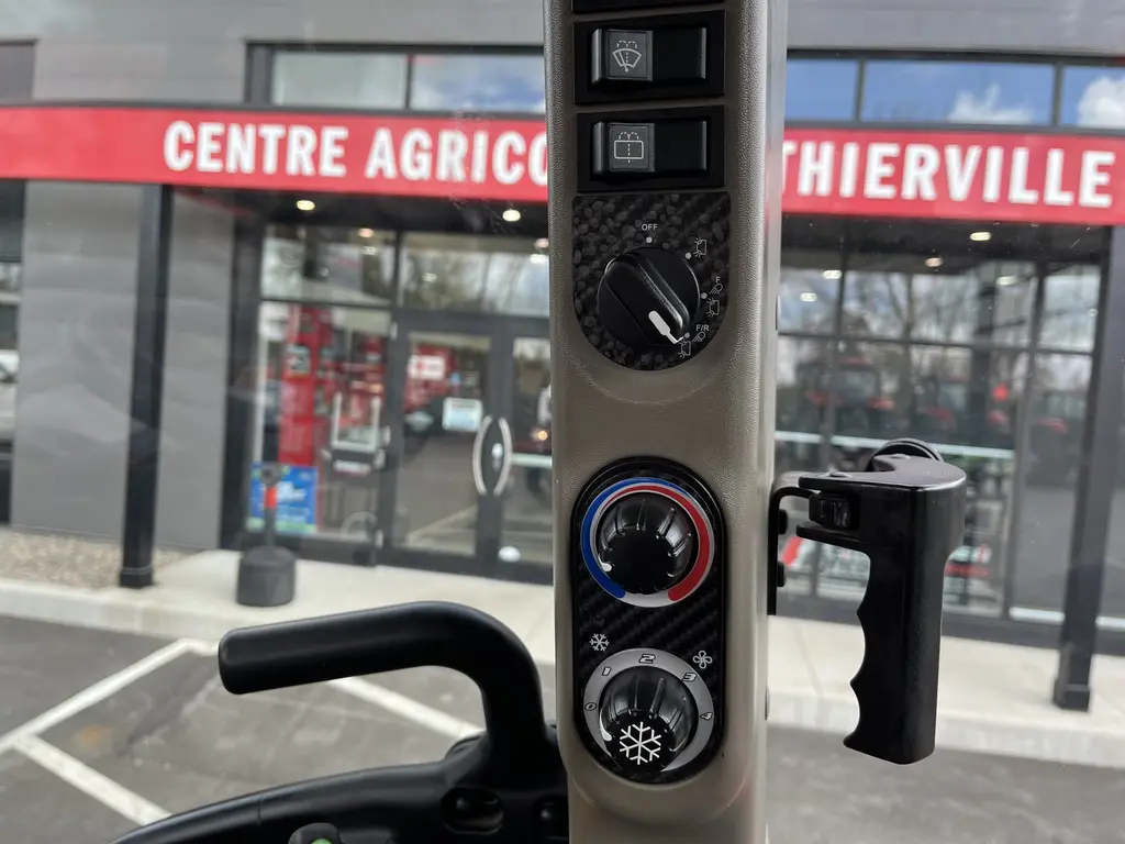 2018 Case IH Farmall 105C