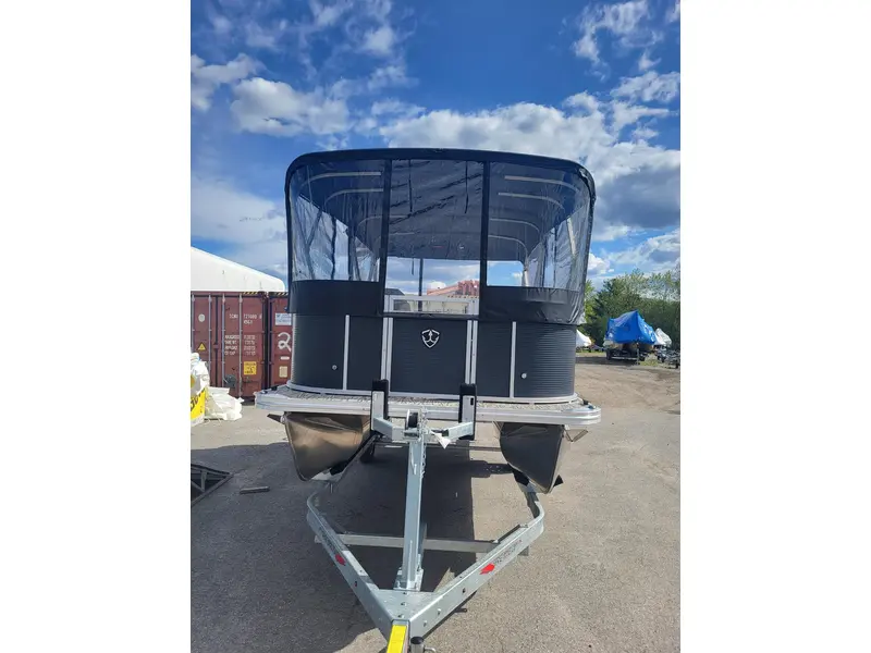 2024 Armada SAPHIR 18X8