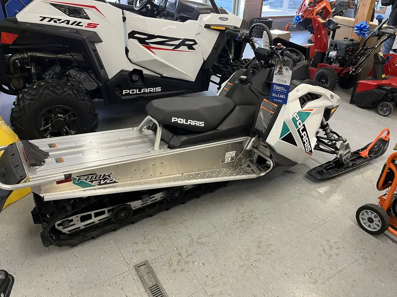 2023 Polaris 550 RMK EVO 144