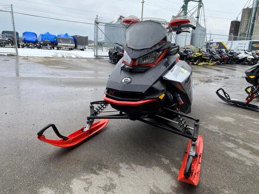 2022 Ski-Doo MXZ 850 XRS