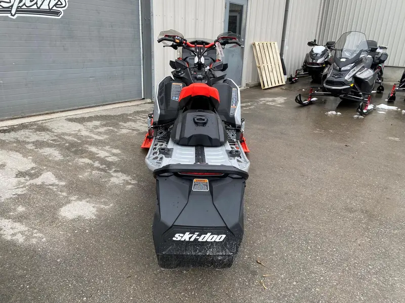 2022 Ski-Doo MXZ 850 XRS