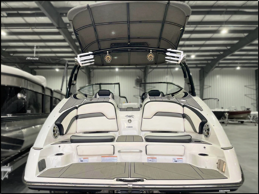 2016 Yamaha 242x E-series All-in Pricing* alt