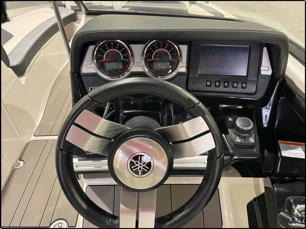 2016 Yamaha 242x E-series All-in Pricing* alt