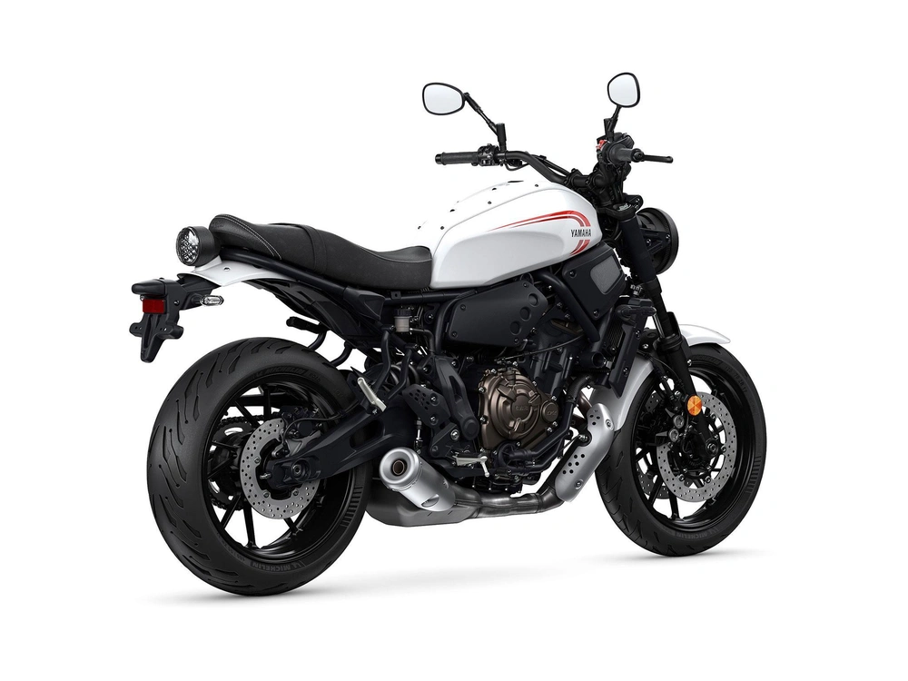 2024 Yamaha Xsr700 alt