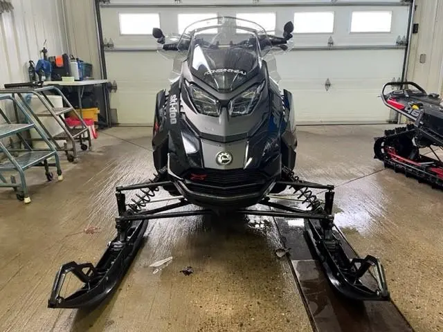 2023 Ski-Doo Renegade X 850 E-Tec