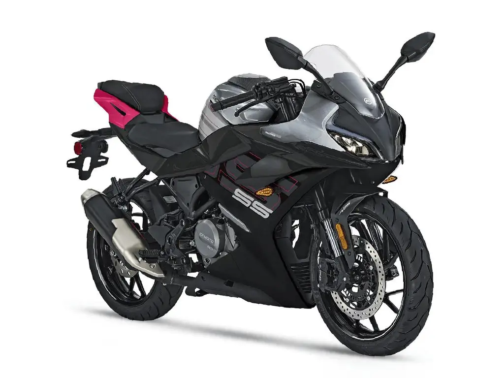 CFMOTO 300 SS  2024
