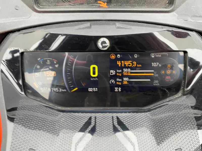 2022 Ski-Doo MXZ 850 XRS
