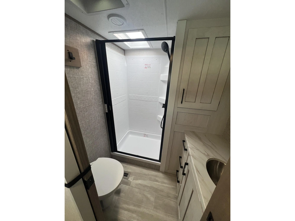 Kz-rv Durango H-t D240rkd 2025 alt