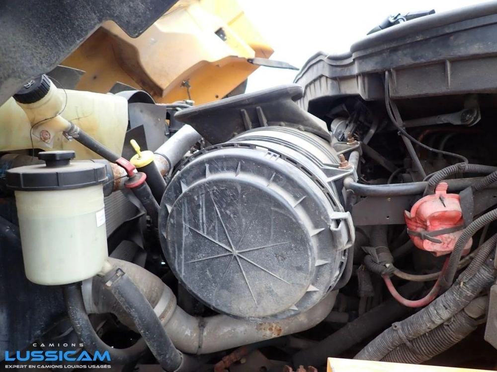 International 7400 2010