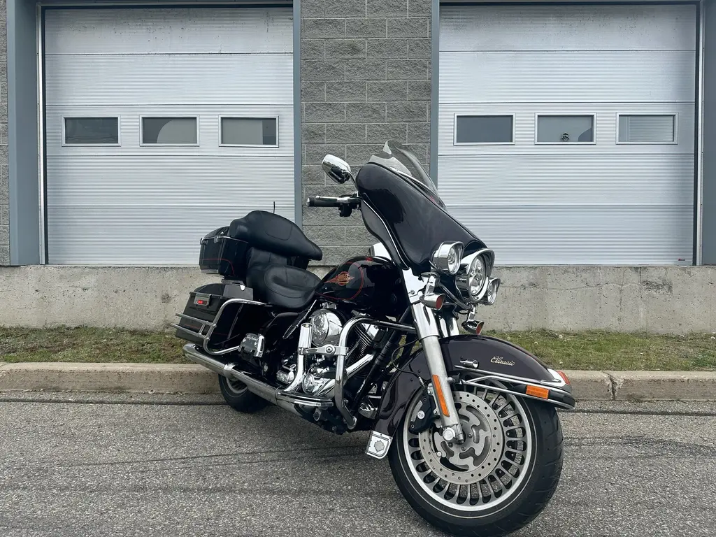 Harley-Davidson FLHTC Electra Glide CLASSIC 2011