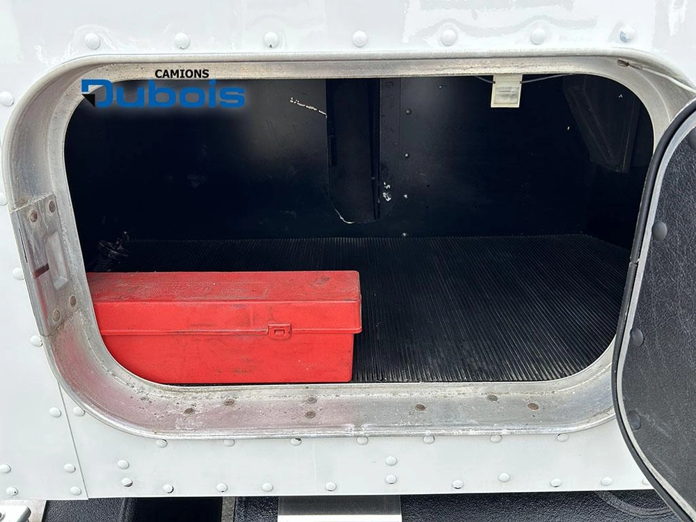 Kenworth T800 2021 alt