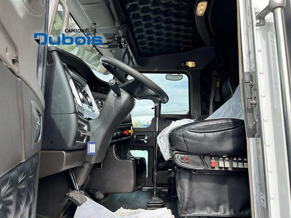 Kenworth T800 2021 alt