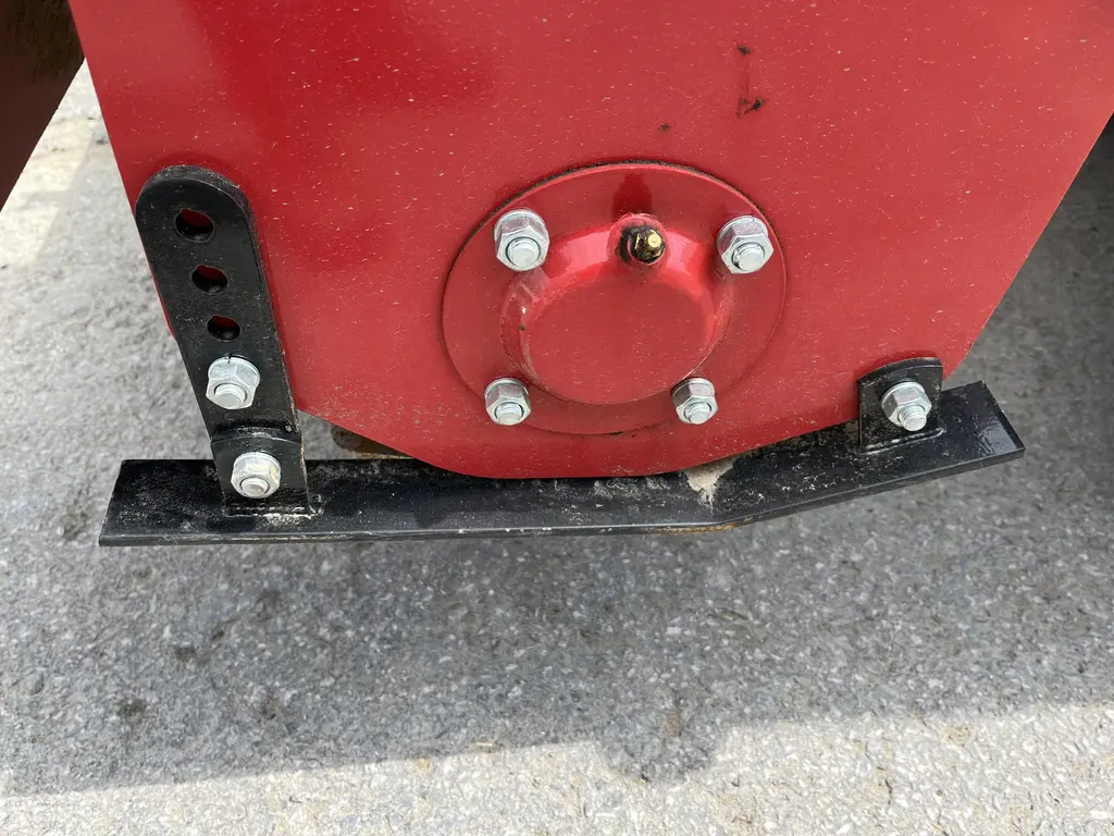 2021 Mahindra Amiart 120