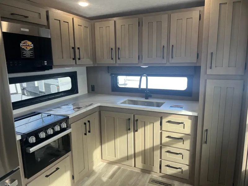 2025 KZ-RV Durango H-T D240RKD