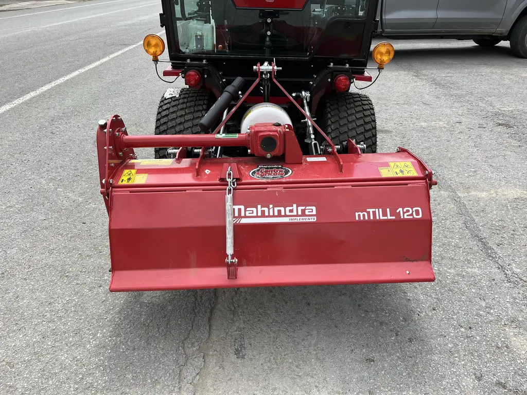 2021 Mahindra Amiart 120