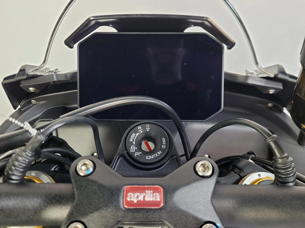 Aprilia Tuono V4 1100 Factory *6.99% / 72 Mois💳 2024 alt