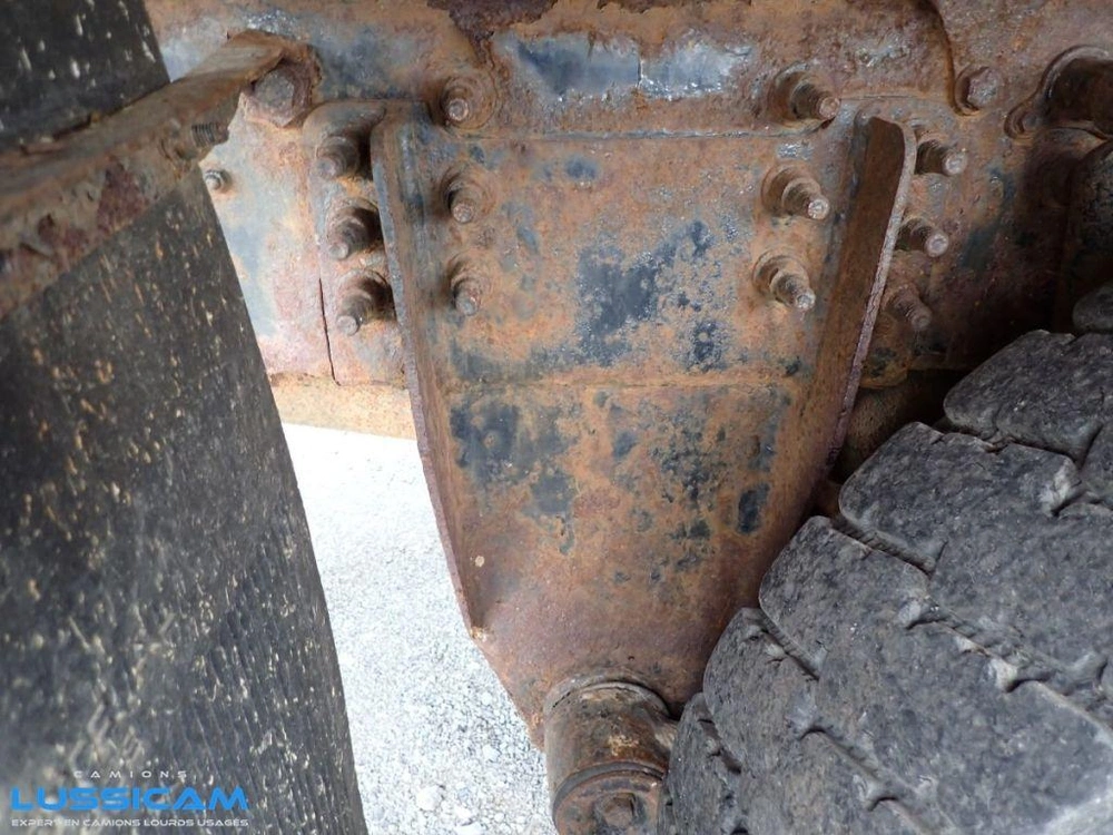 International 7400 2010