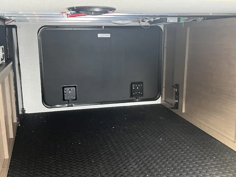 2025 KZ-RV Durango H-T D240RKD