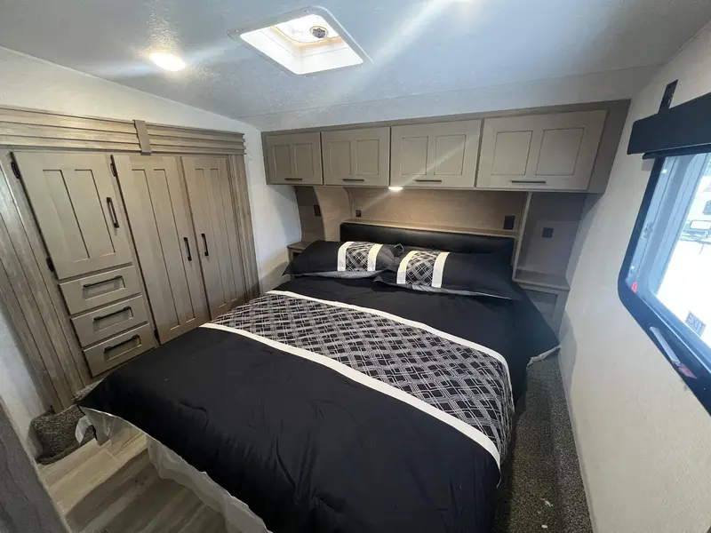 2025 KZ-RV Durango H-T D240RKD