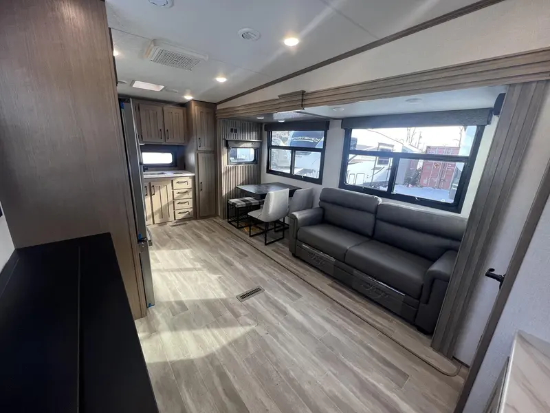 2025 KZ-RV Durango H-T D240RKD