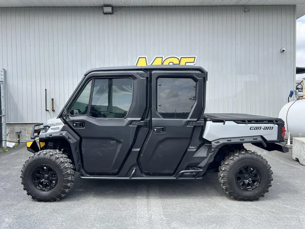 2021 Can-Am DEFENDER MAX LIMITED