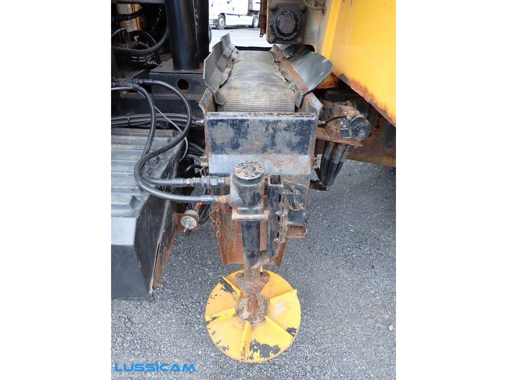International 7400 2010