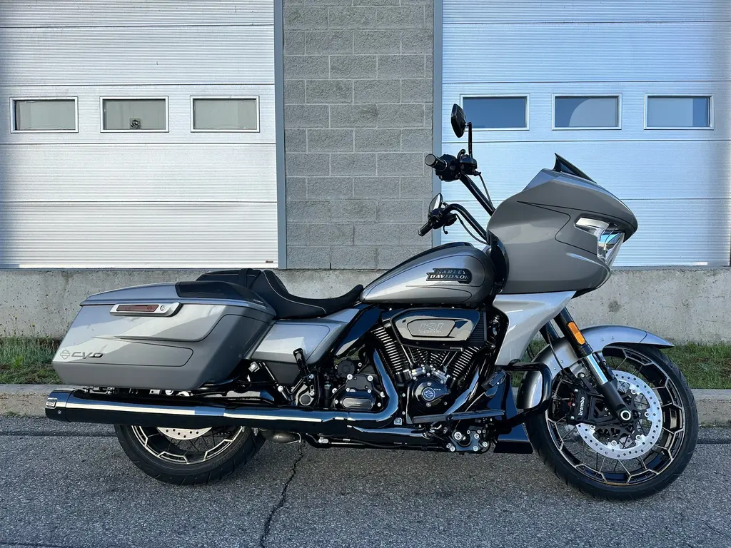 2023 Harley-Davidson CVO Road Glide Custom