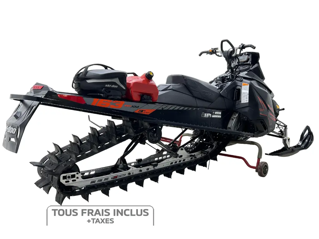 2015 Ski-Doo Summit X 800R E-TEC 163 - Vendu tel quel. Frais inclus+Taxes