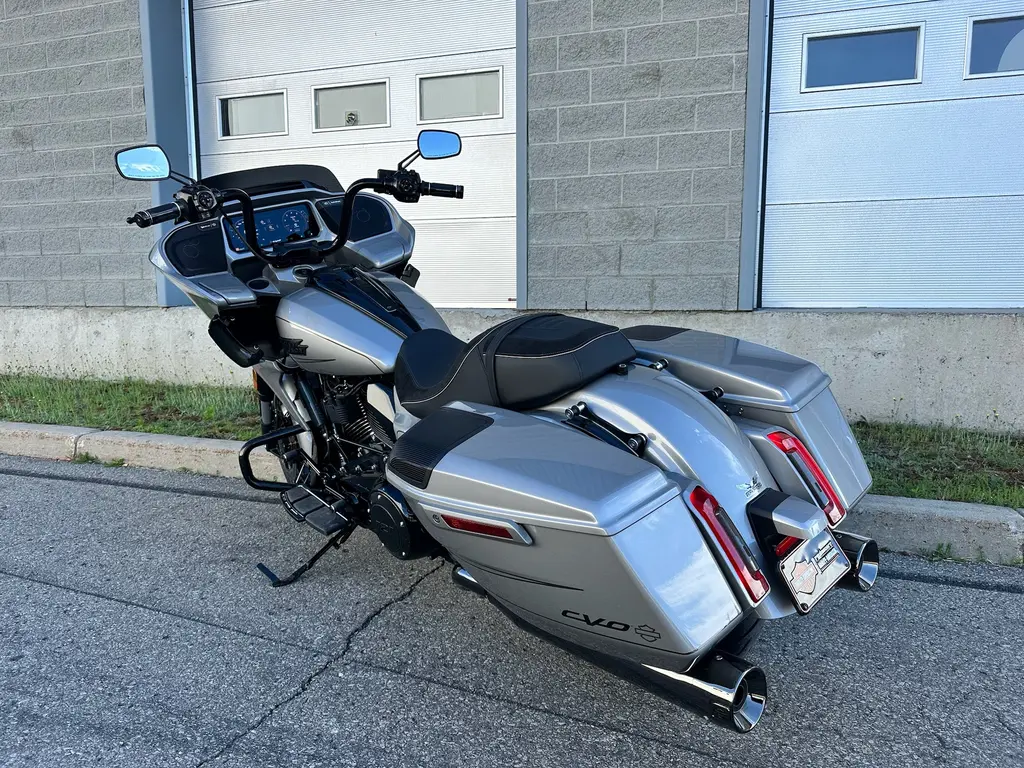 2023 Harley-Davidson CVO Road Glide Custom