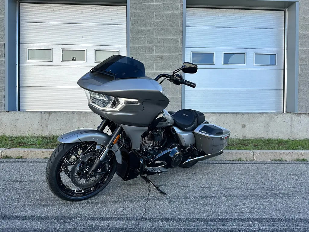 2023 Harley-Davidson CVO Road Glide Custom