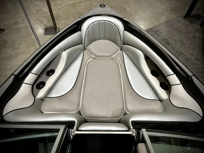 2024 Sanger V215 S INDMAR 6.2L RAPTOR 400