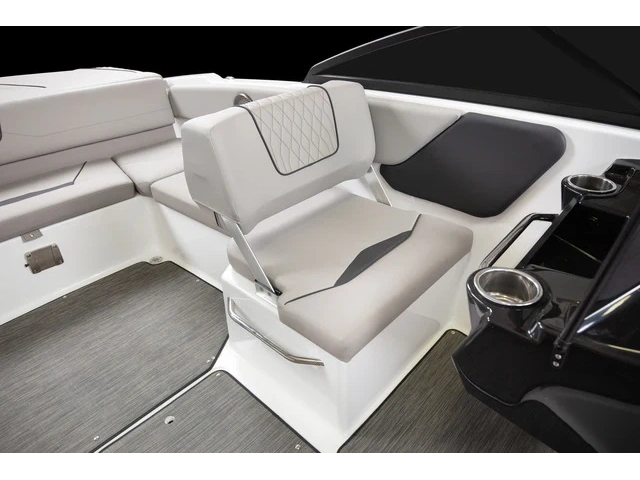2024 Glastron Gx 215 W/mercruiser 4.5l 250hp alt