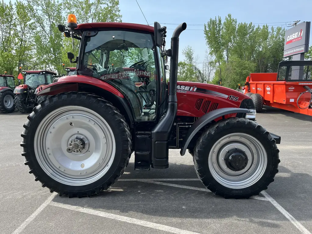 2013 Case IH Maxxum 125