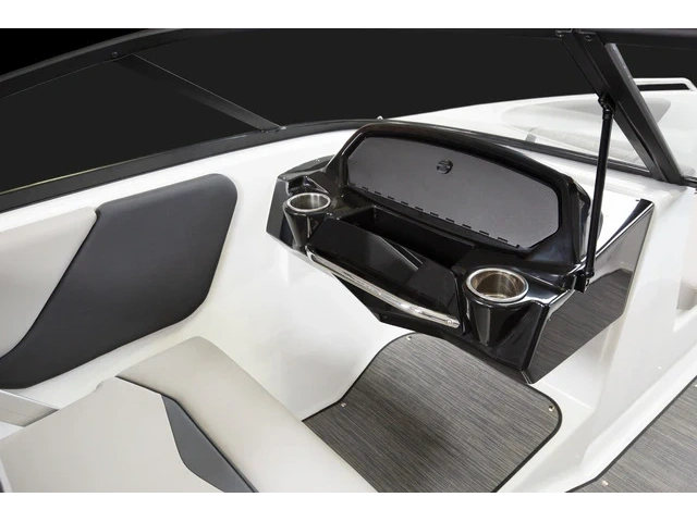 2024 Glastron Gx 215 W/mercruiser 4.5l 250hp alt