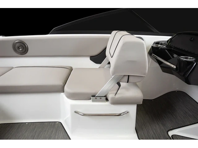 2024 Glastron Gx 215 W/mercruiser 4.5l 250hp alt
