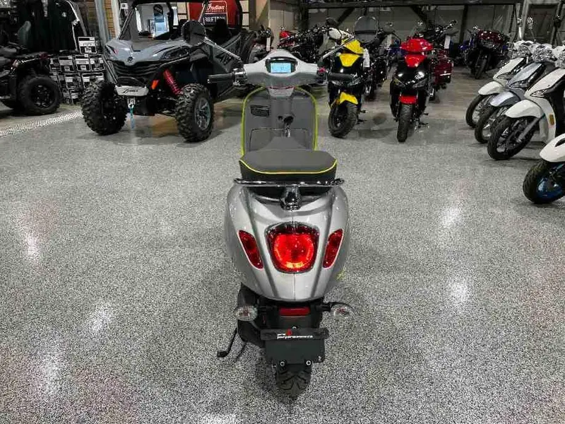 2023 Vespa ELETTRICA 70KM/H - 45MP/H