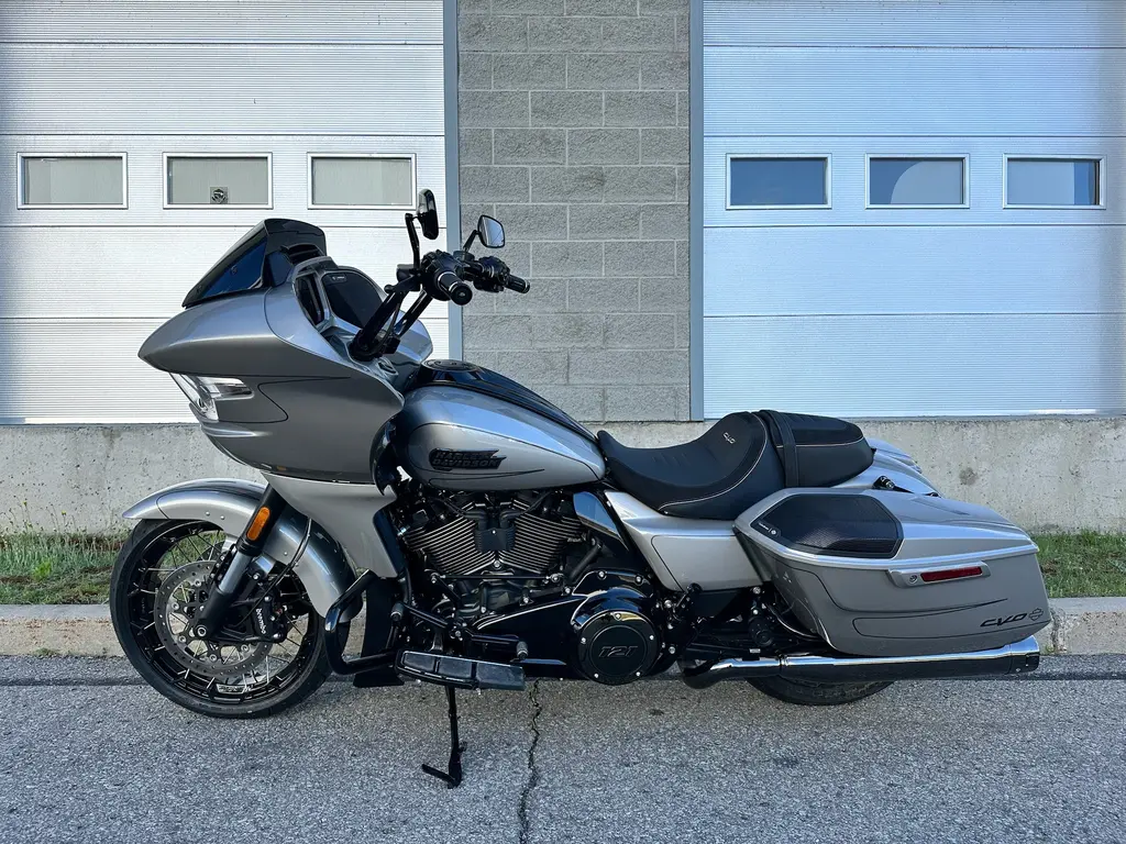 2023 Harley-Davidson CVO Road Glide Custom