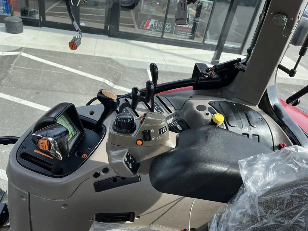 2013 Case IH Maxxum 125