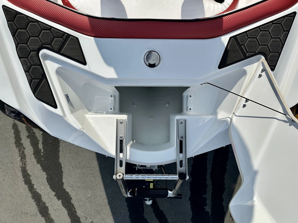 2023 Scarab 255 Id Twin Rotax 300 alt