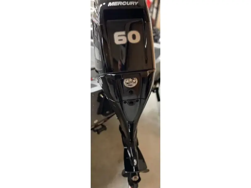 2022 Smoker-Craft Excursion 166 T