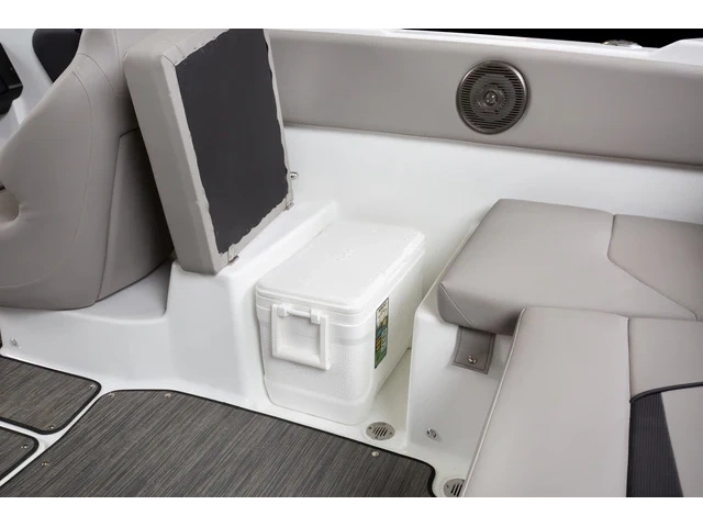 2024 Glastron Gx 215 W/mercruiser 4.5l 250hp alt