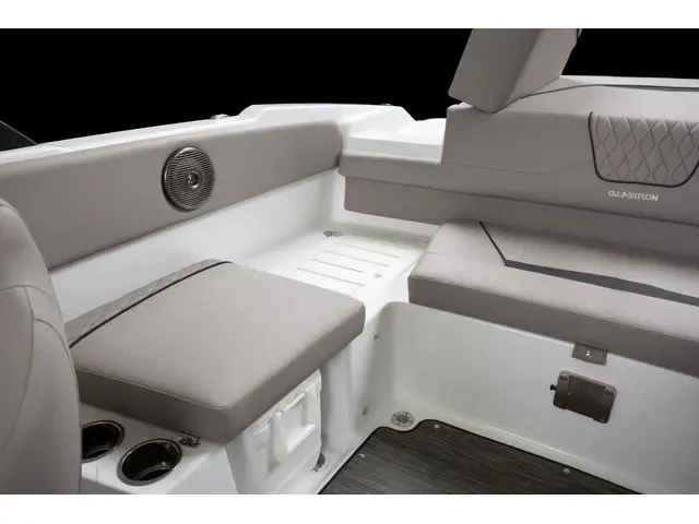 2024 Glastron GX215 4.5L MERCRUISER 4.5L 250HP