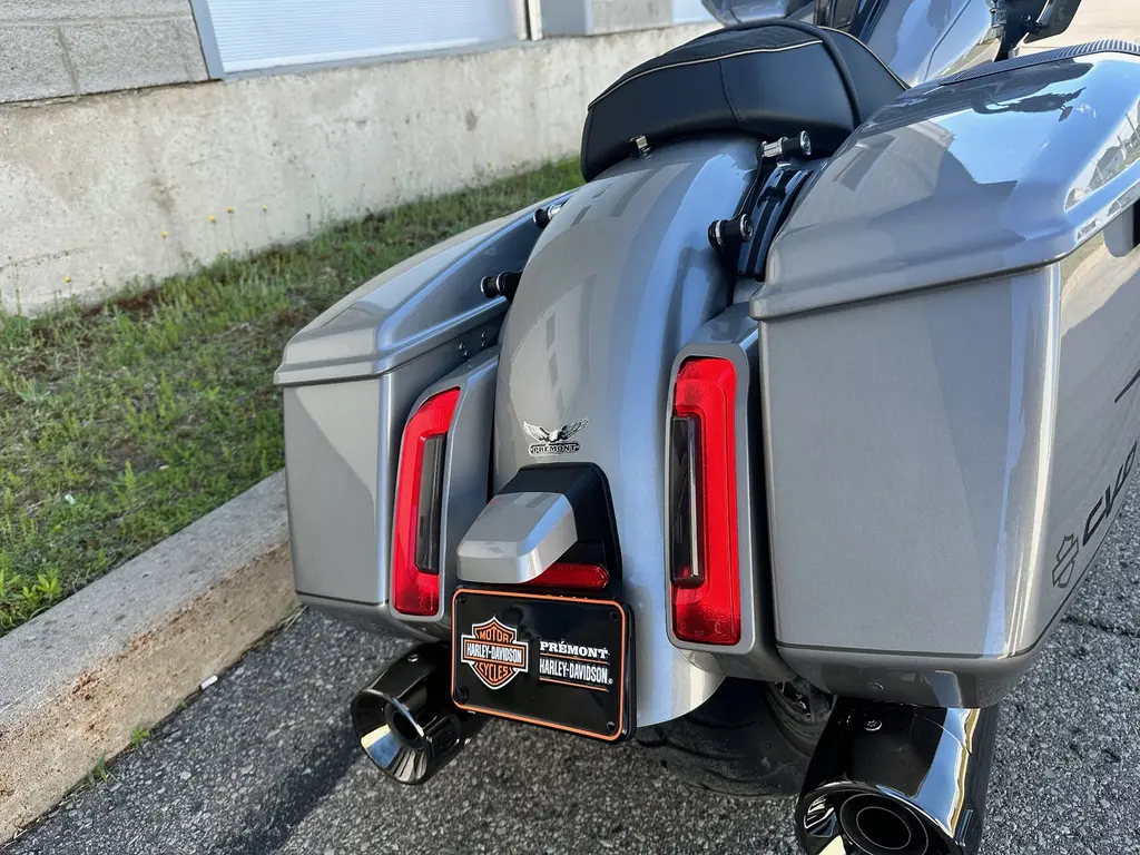 2023 Harley-Davidson CVO Road Glide Custom