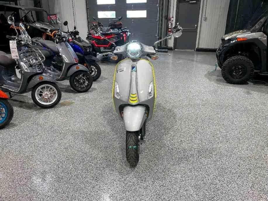 Vespa Elettrica 70km/h - 45mp/h 2023 alt