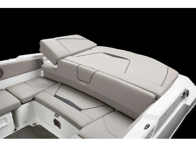 2024 Glastron Gx 215 W/mercruiser 4.5l Mpi alt