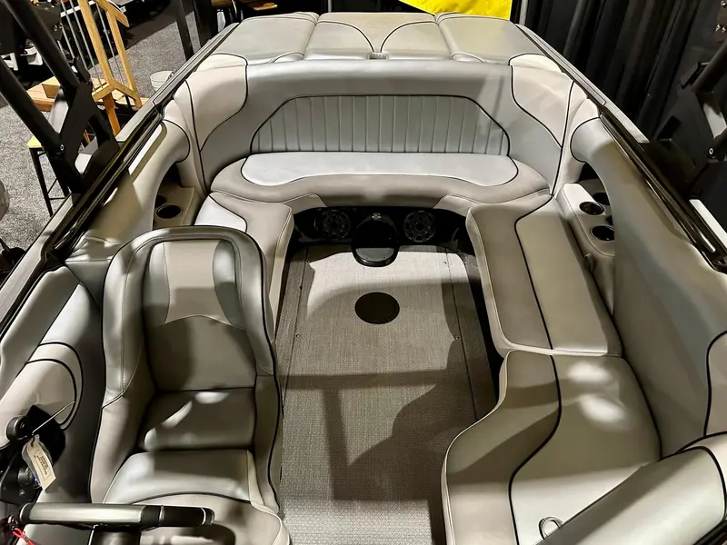 2024 Sanger V215 S INDMAR 6.2L RAPTOR 400