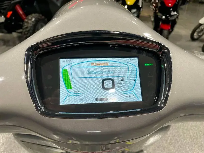 2023 Vespa ELETTRICA 70KM/H - 45MP/H