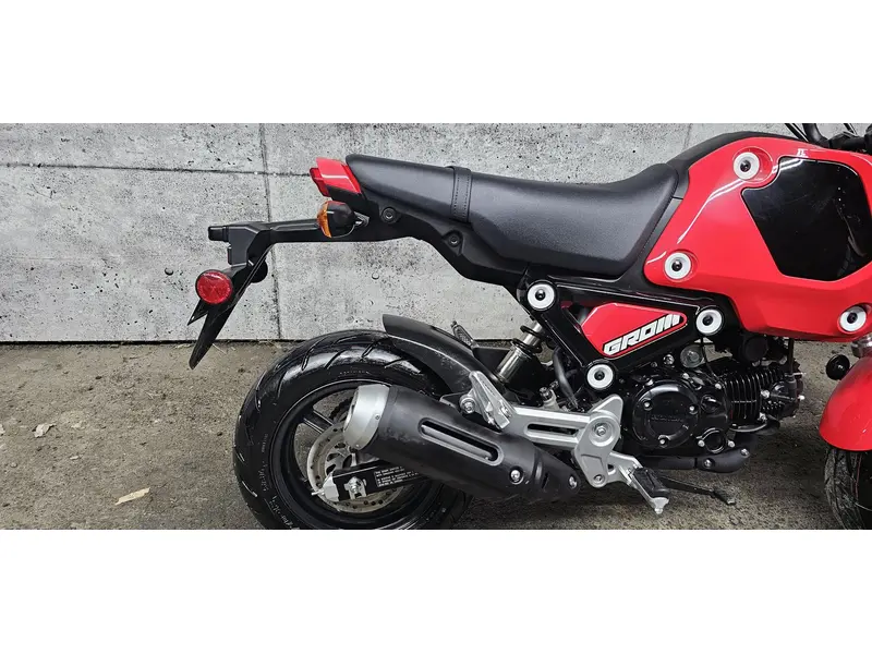2023 Honda GROM125 thumbnail 6