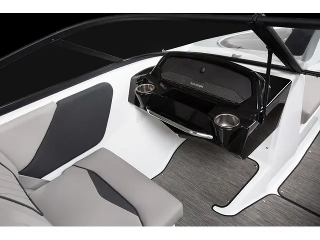 2024 Glastron GX195 MERCRUISER 4.5L 250HP