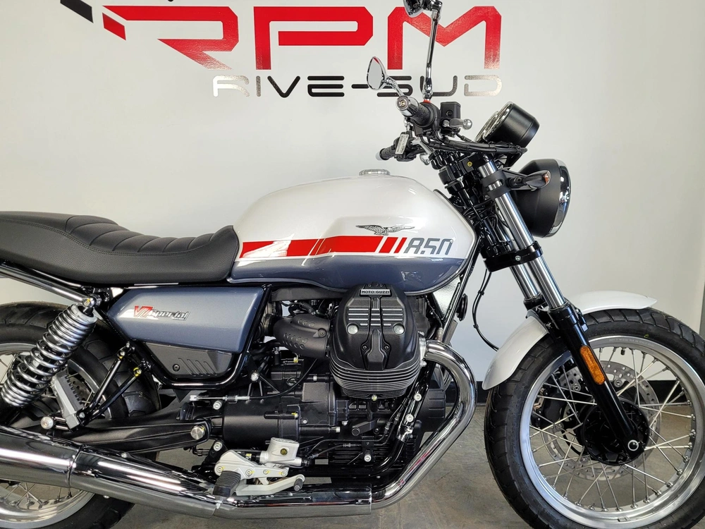 Moto Guzzi V7 Special Red Stripe Twin Tone *2.99% / 48 Mois💳 2024 alt